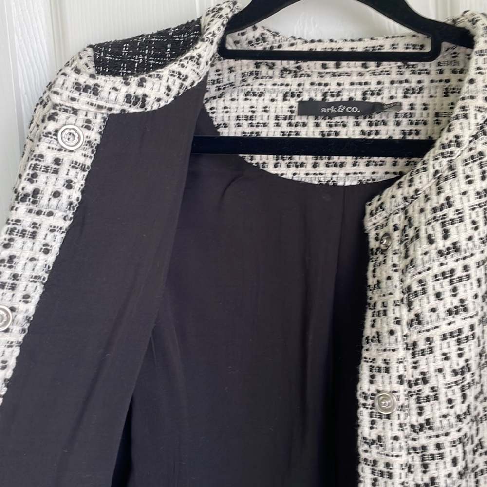 Button down jacket - Picture 9 of 10